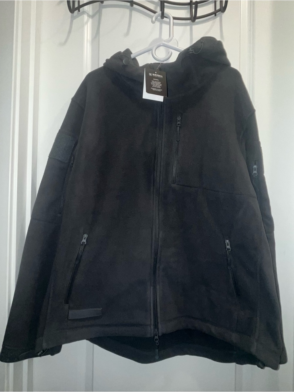 NWT Baerskin Tactical men’s Grey Hooded Zip Jacket